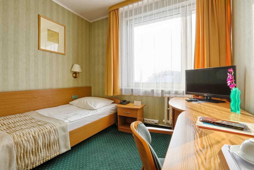 Hotel Festival Ополе Стая снимка