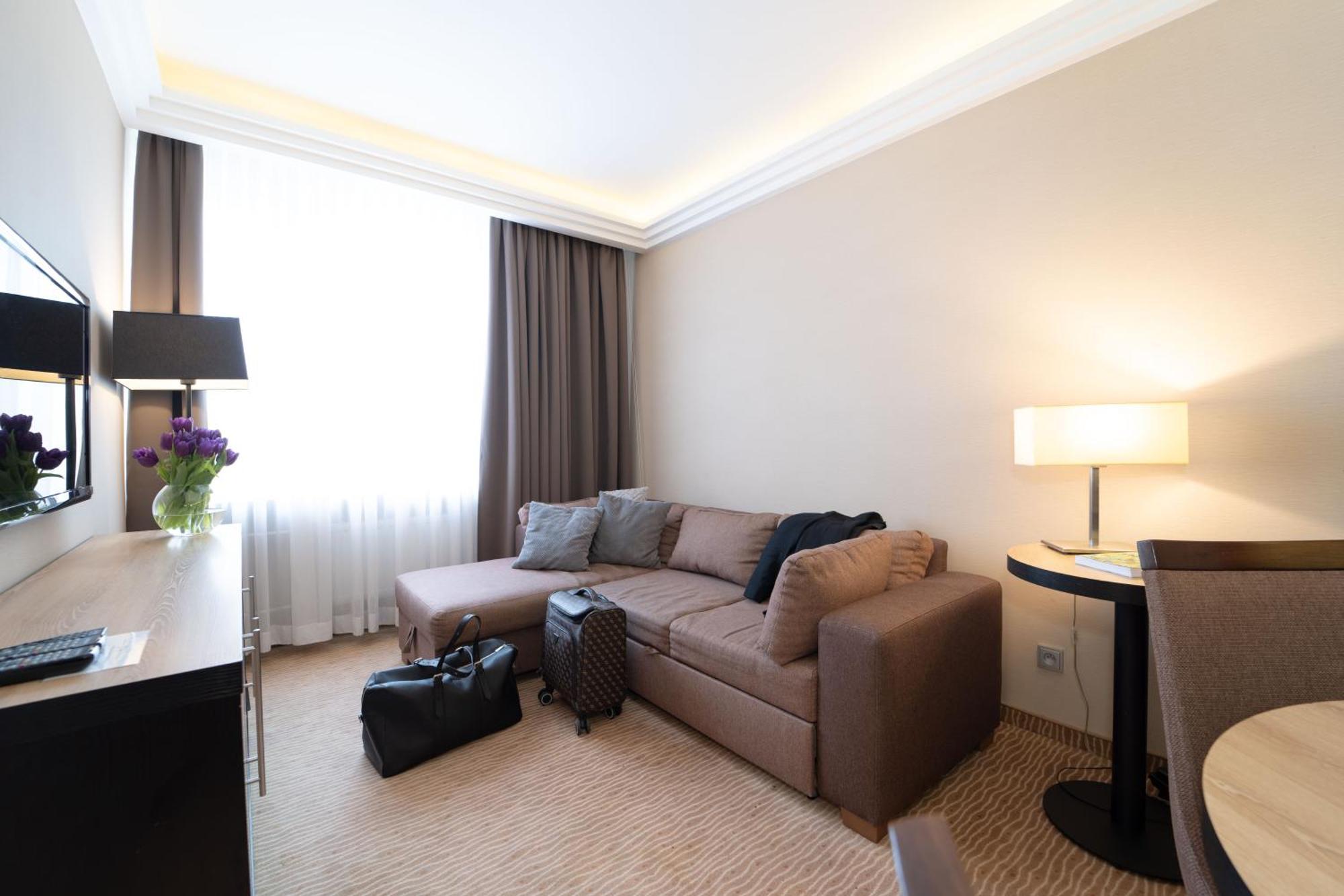 Hotel Festival Ополе Екстериор снимка