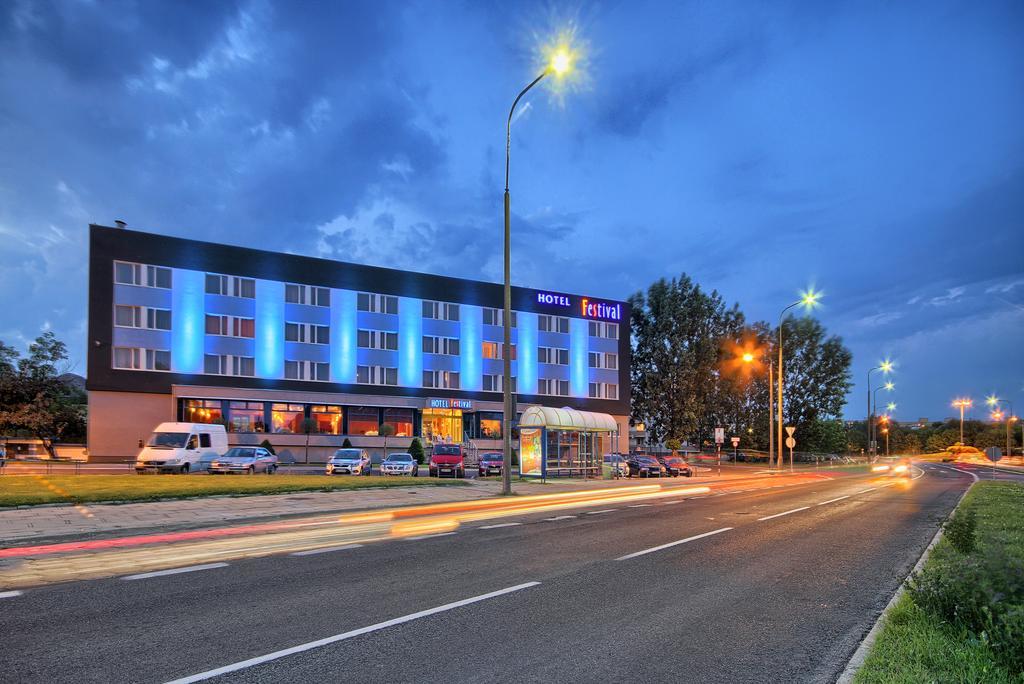 Hotel Festival Ополе Екстериор снимка